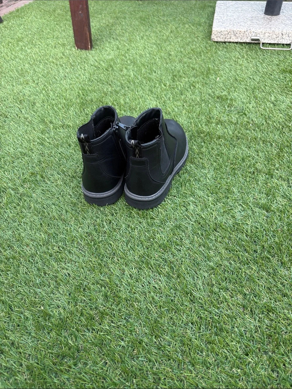 🖤Wonder Nation Black Chelsea Slip-On Ankle Boots - Size 2